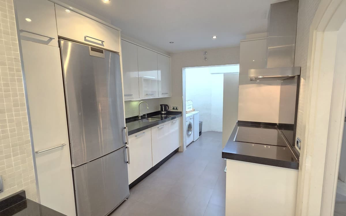 Semi-Detached House in Marbella — photo 7 of 10