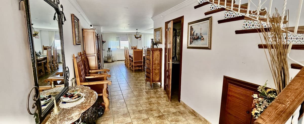 Detached Villa in Alhaurín de la Torre — photo 6 of 10