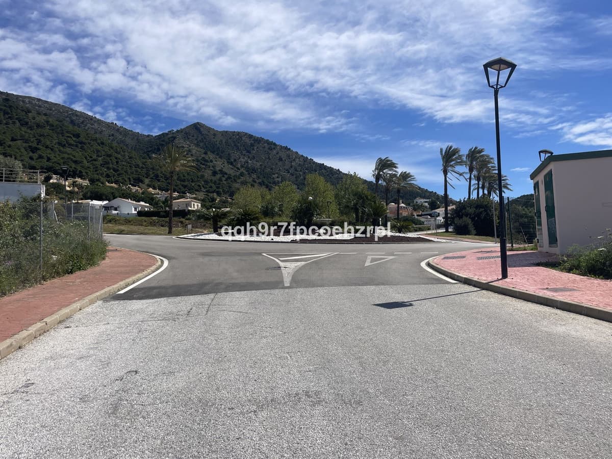 Residential Plot in Mijas — photo 4 of 5