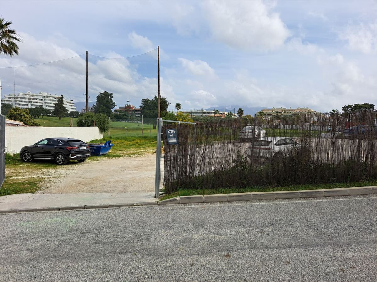Residential Plot in Guadalmina Alta — photo 4 of 6