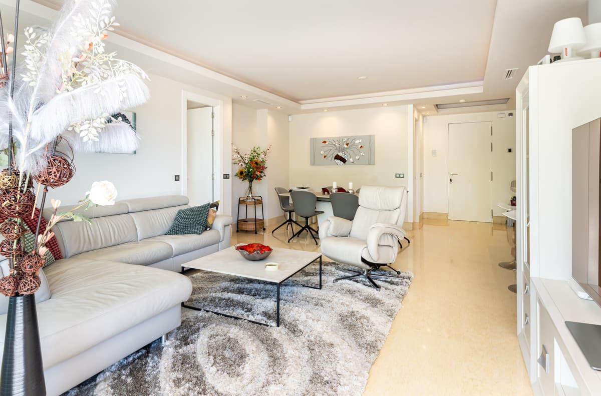Ground Floor Apartment in Benahavís — photo 8 of 10