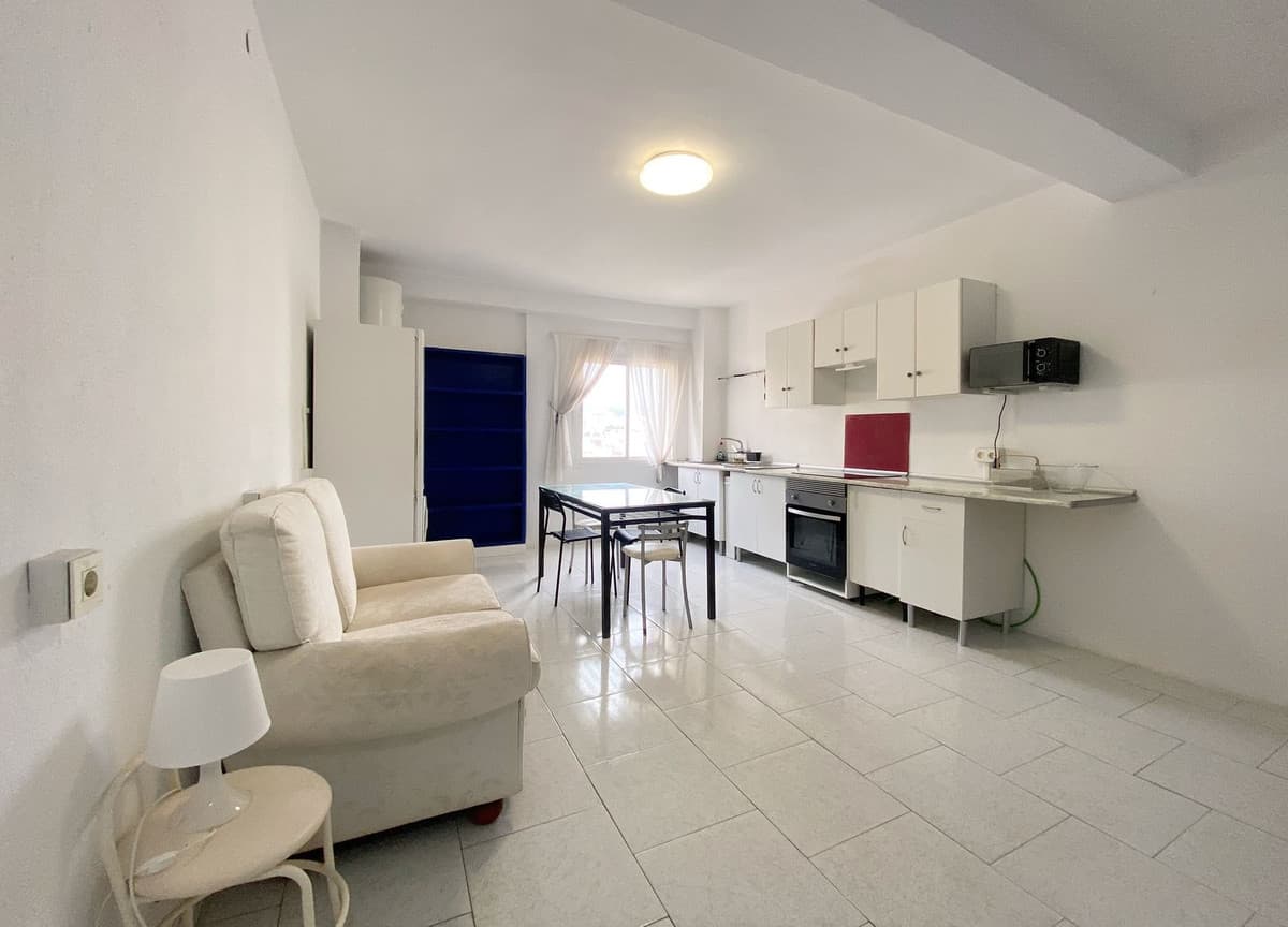 Top Floor Apartment in Marbella — photo 4 of 10