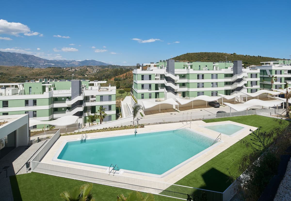 Middle Floor Apartment in La Cala de Mijas — photo 1 of 10