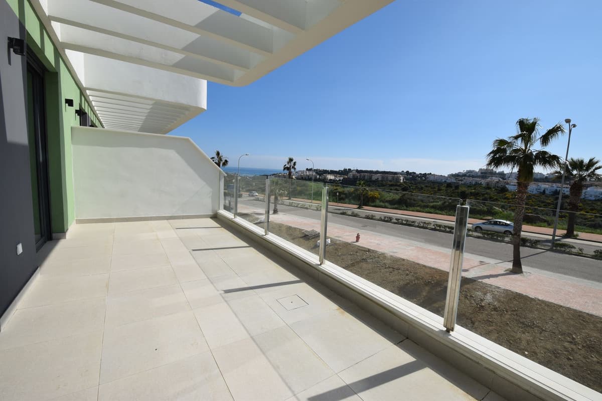 Middle Floor Apartment in La Cala de Mijas — photo 7 of 10
