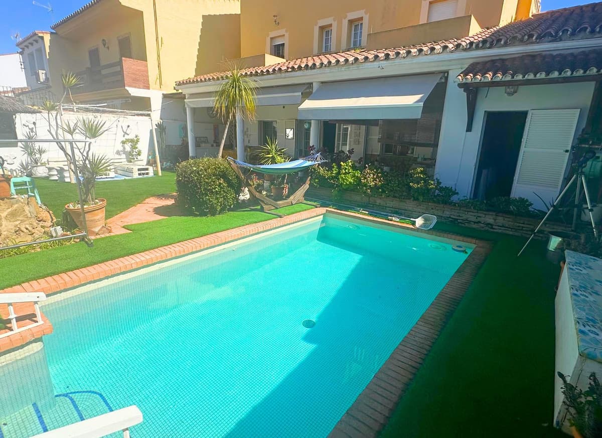 Detached Villa in Casares — photo 2 of 10