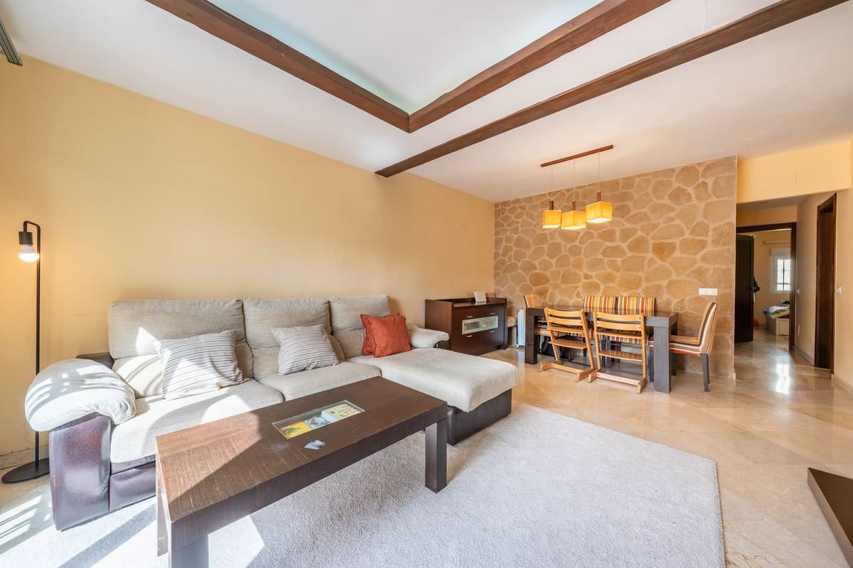 Ground Floor Apartment in Aloha — photo 9 of 10