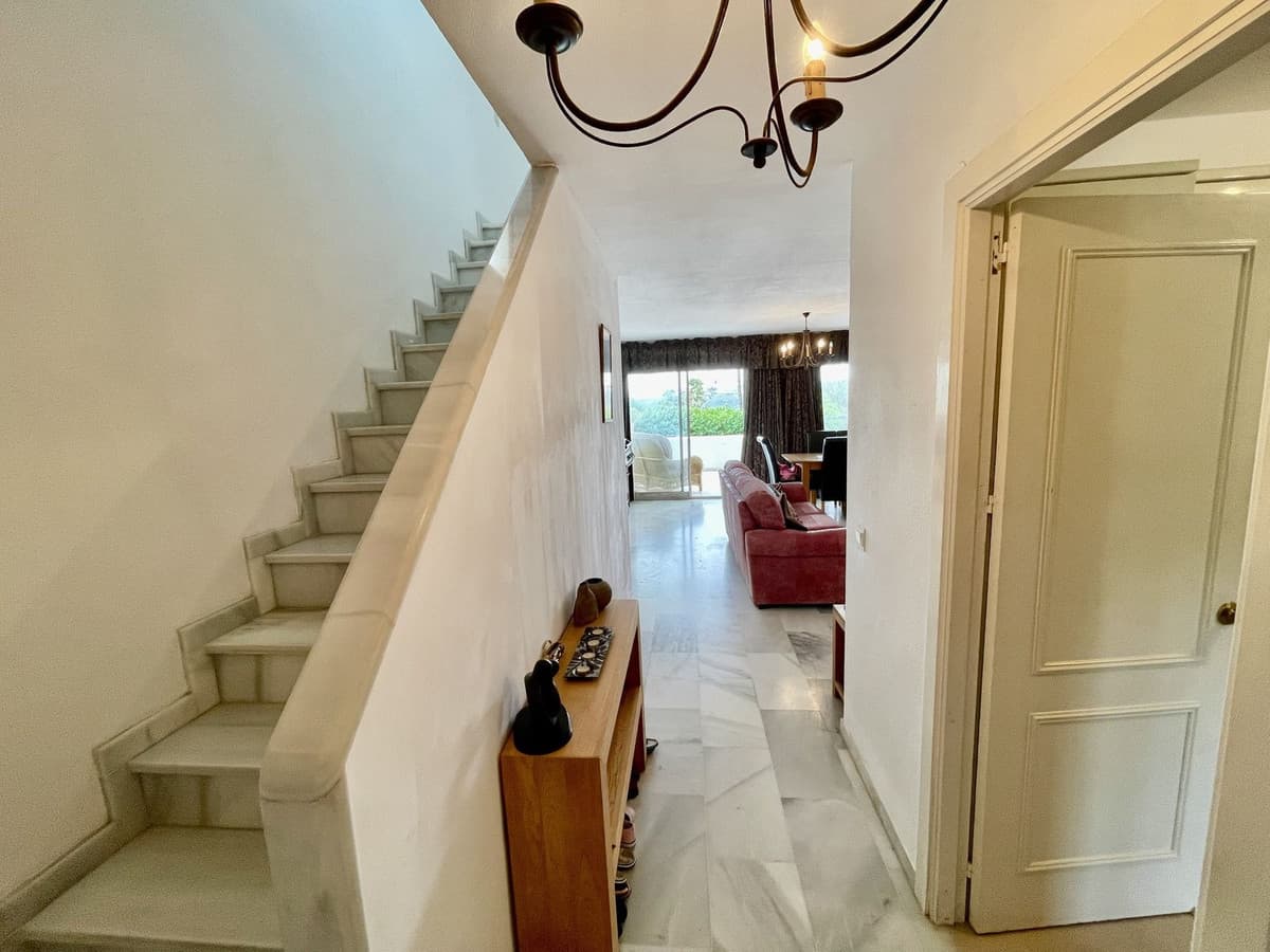 Semi-Detached House in La Duquesa — photo 6 of 10
