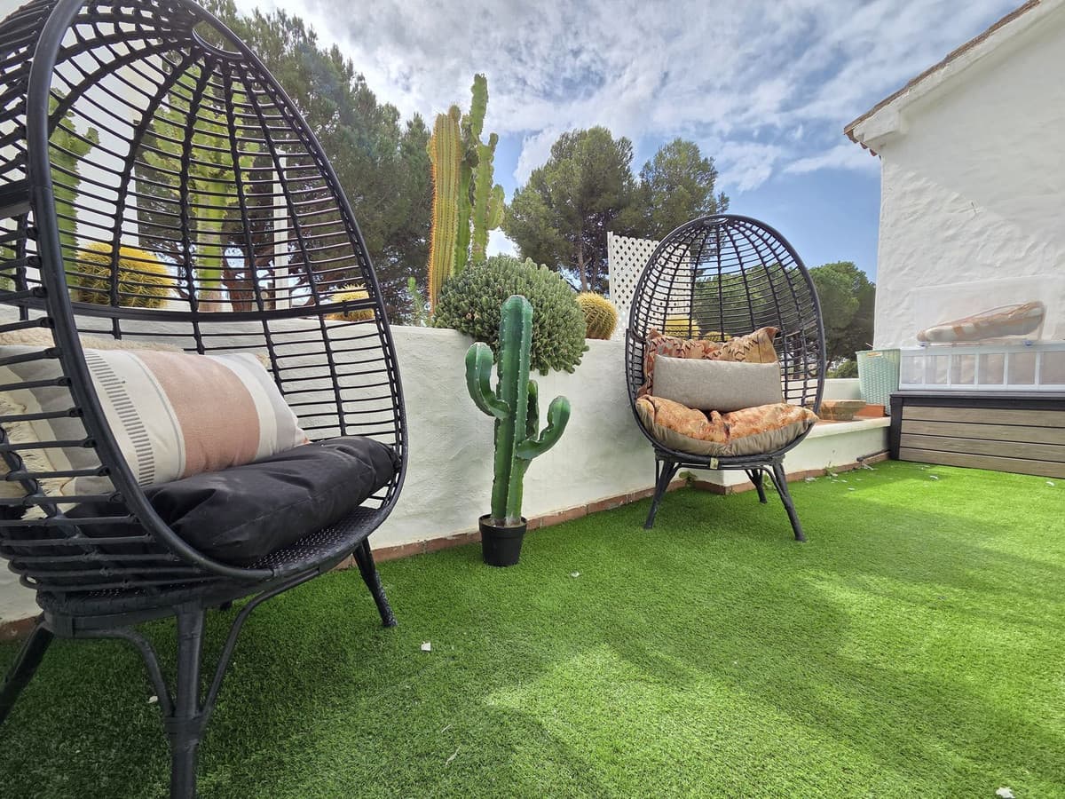 Townhouse in Nueva Andalucía — photo 2 of 10