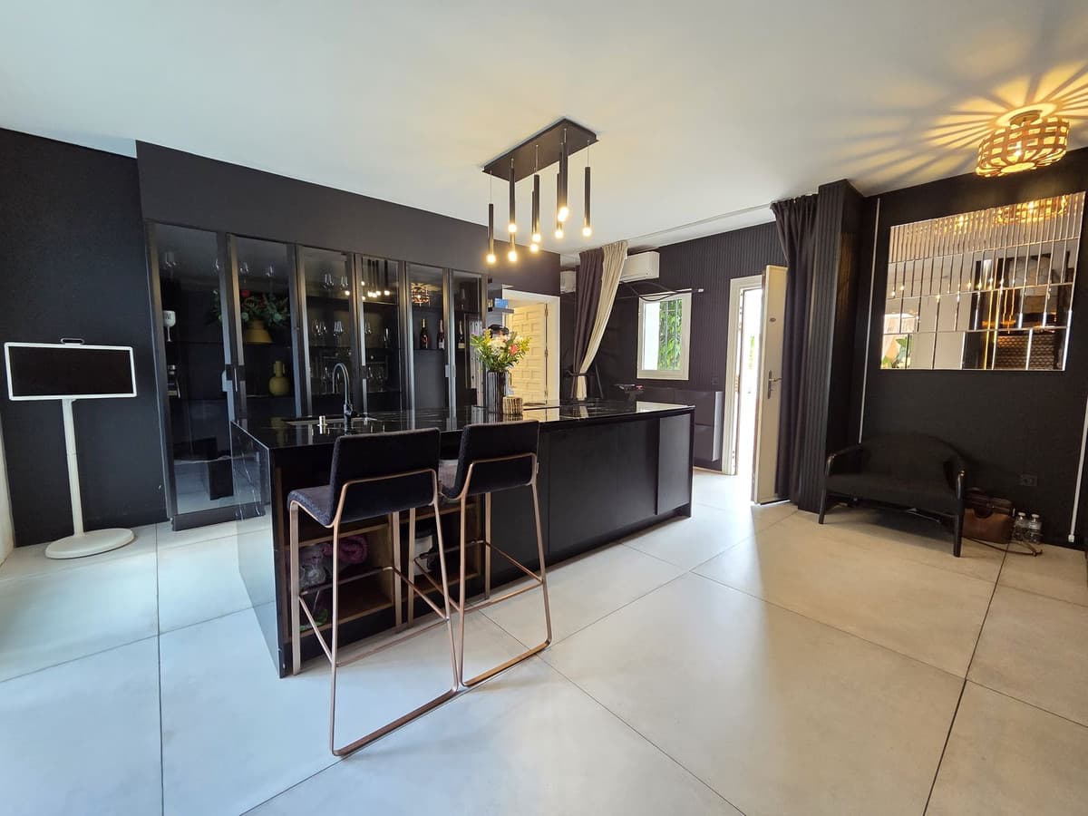 Townhouse in Nueva Andalucía — photo 10 of 10