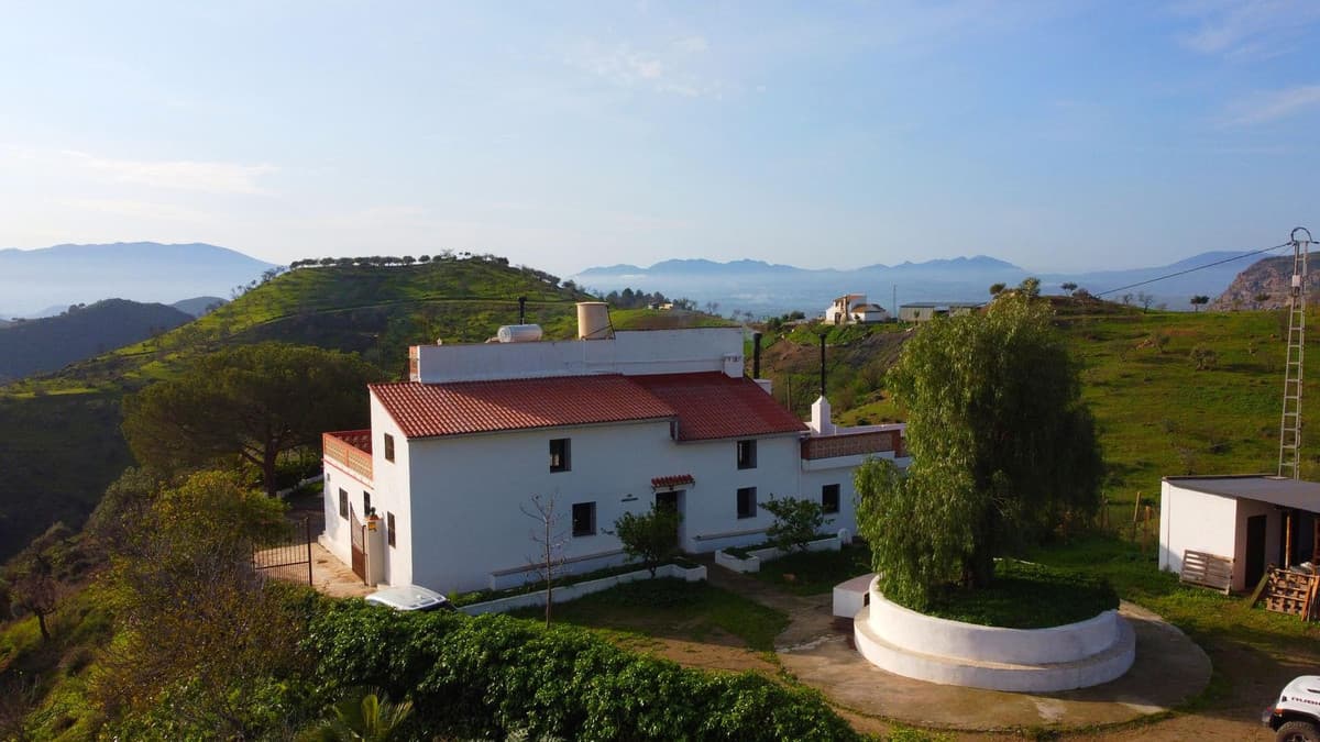 Cortijo in Pizarra — photo 1 of 10