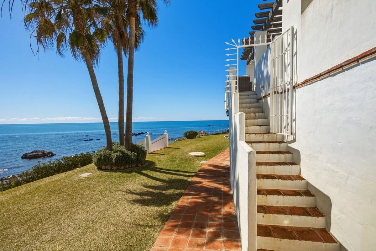 Penthouse in Calahonda — photo 4 of 10