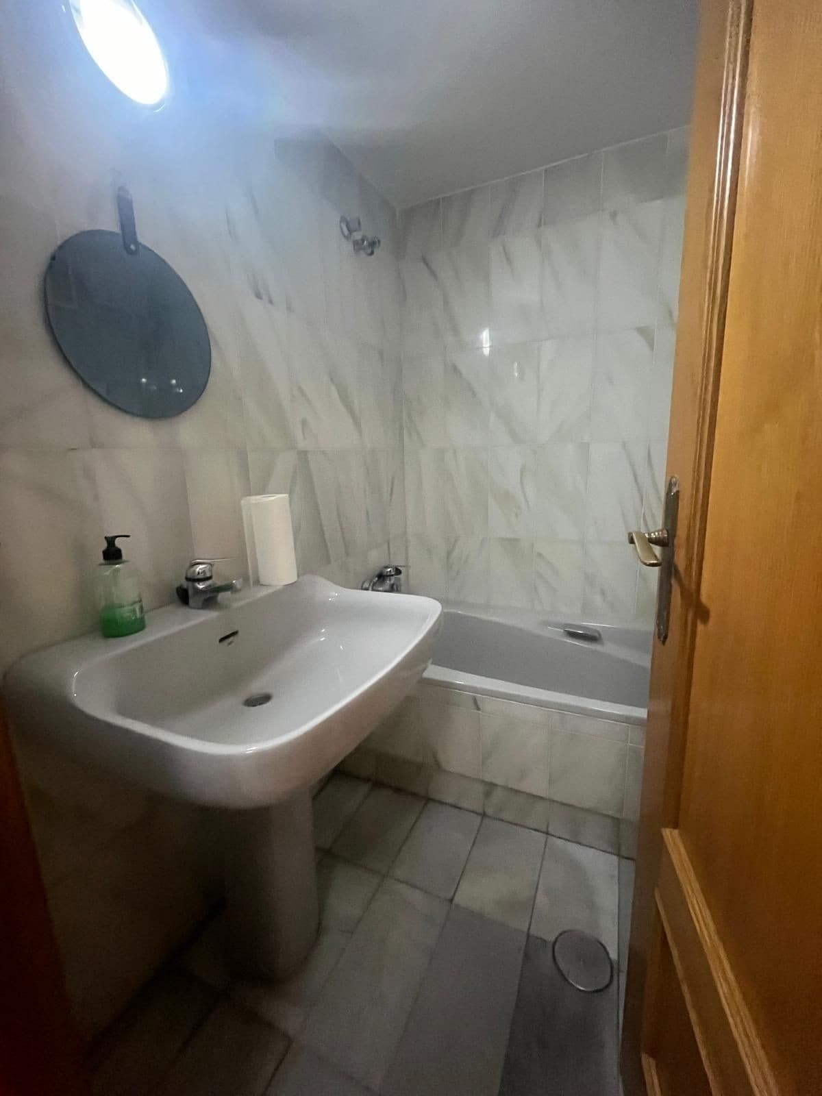 Middle Floor Apartment in Estepona — photo 5 of 8