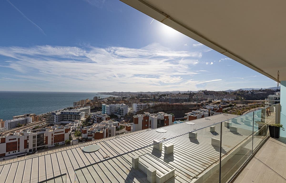 Middle Floor Apartment in Fuengirola — photo 7 of 10