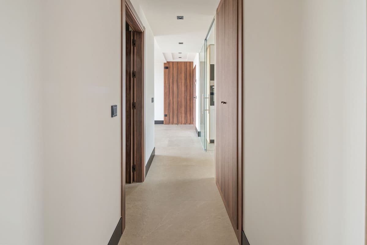 Middle Floor Apartment in Nueva Andalucía — photo 10 of 10