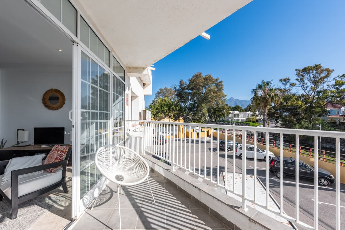 Middle Floor Apartment in San Pedro de Alcántara — photo 9 of 10
