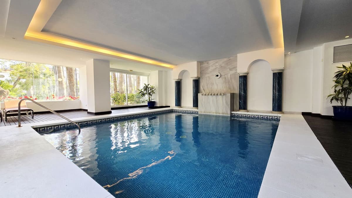 Ground Floor Apartment in Puerto Banús — photo 2 of 10