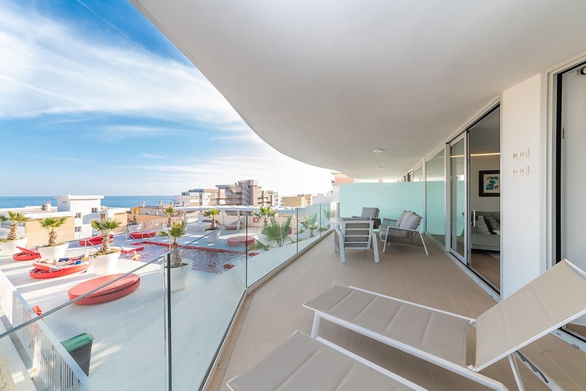 Middle Floor Apartment in Fuengirola — photo 3 of 10
