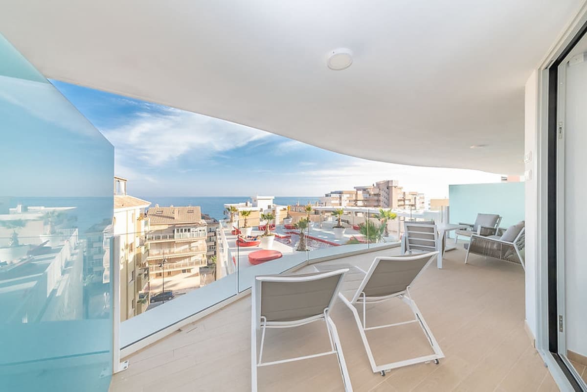 Middle Floor Apartment in Fuengirola — photo 4 of 10