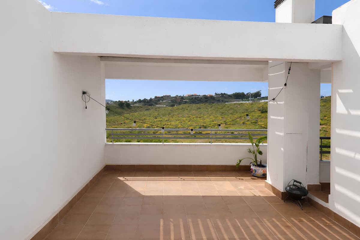 Penthouse Duplex in La Cala de Mijas — photo 8 of 10