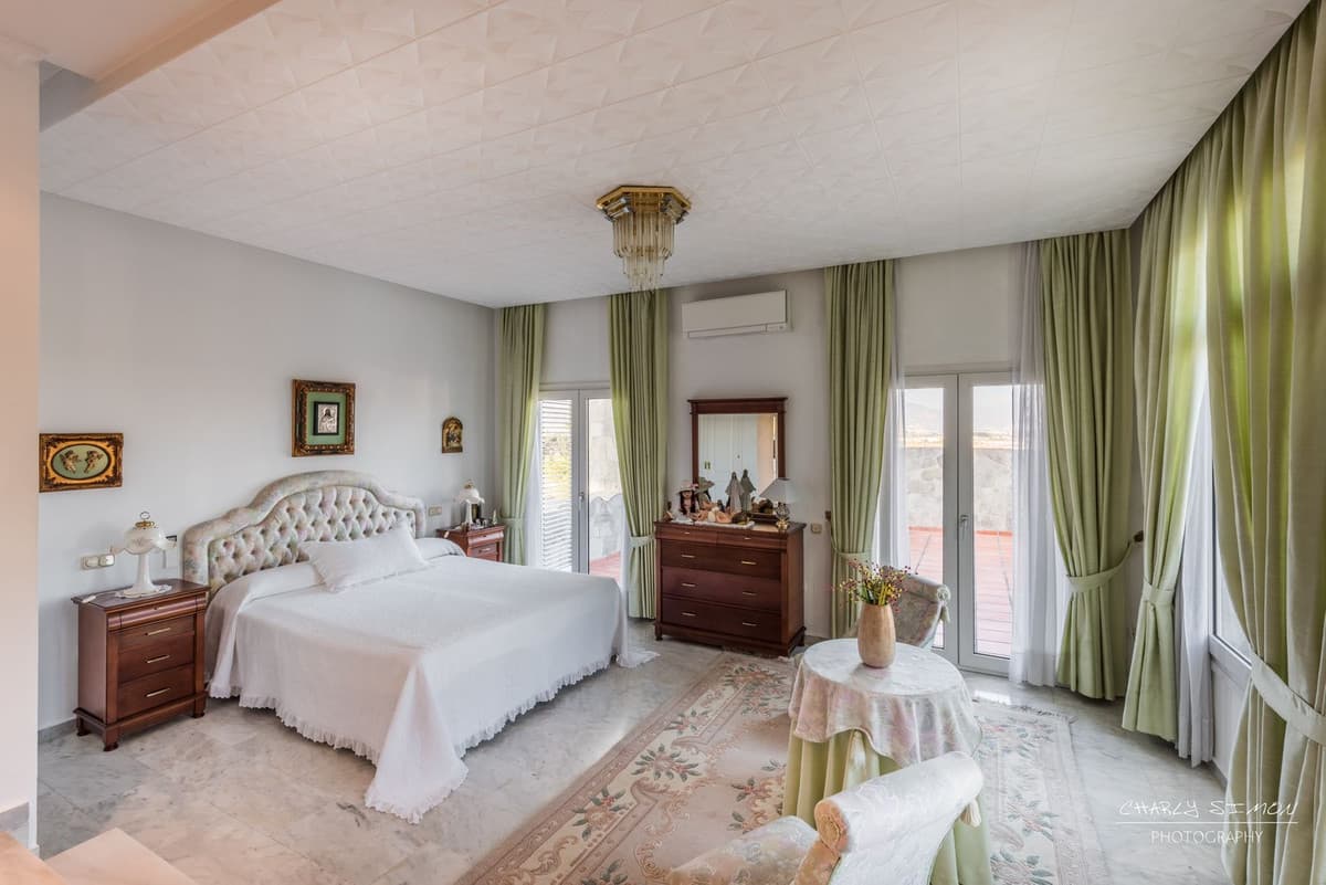 Detached Villa in Churriana — photo 9 of 10