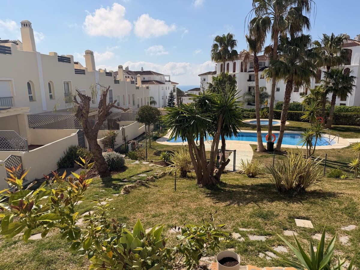 Townhouse in Calahonda — photo 3 of 10