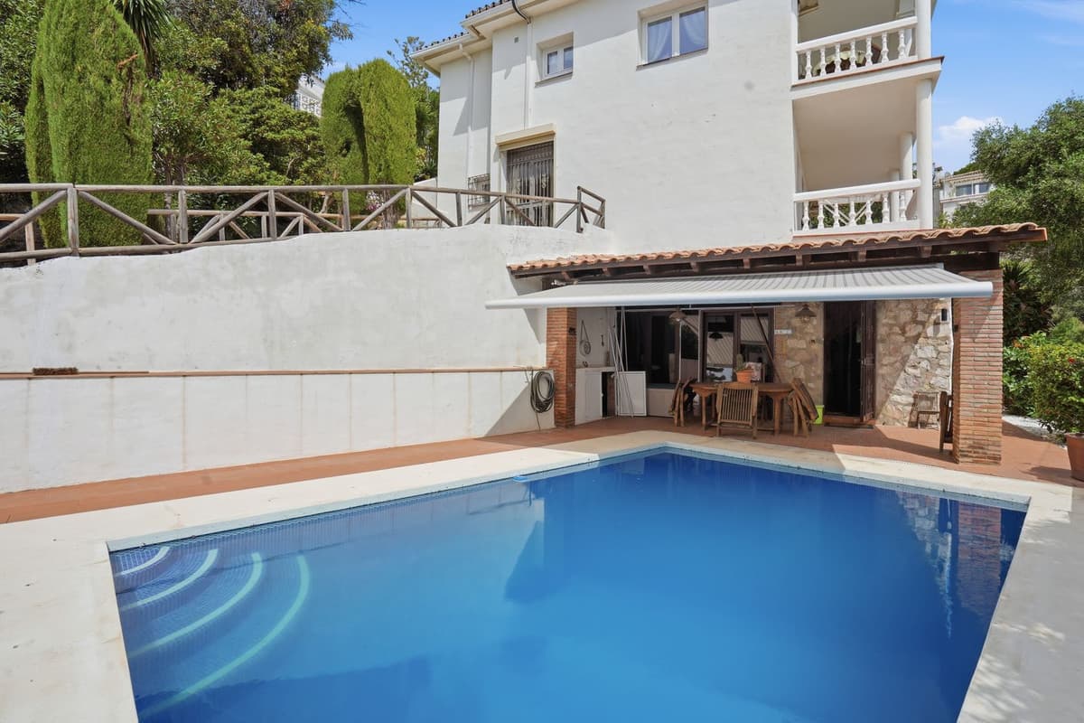 Detached Villa in La Cala de Mijas — photo 2 of 10