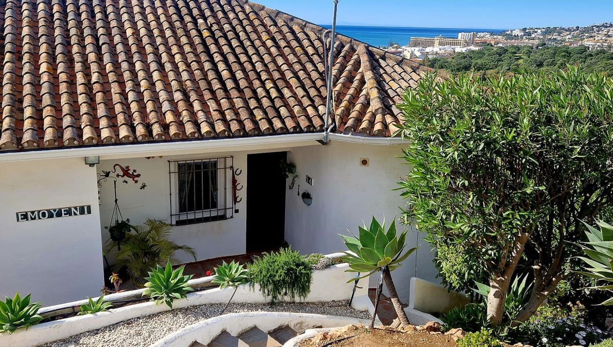 Detached Villa in La Cala de Mijas — photo 3 of 10