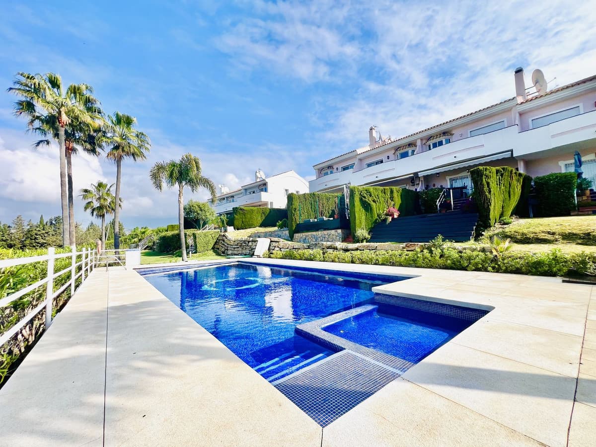 Townhouse in Atalaya — photo 1 of 10