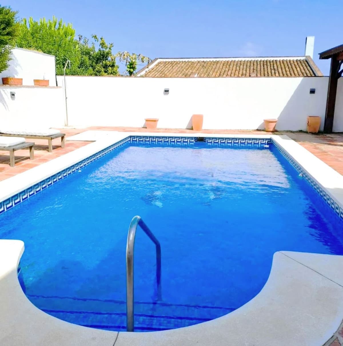 Detached Villa in La Duquesa — photo 2 of 10