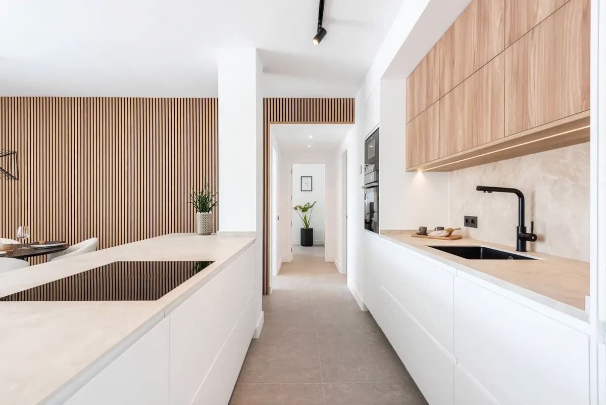 Middle Floor Apartment in Benahavís — photo 9 of 10