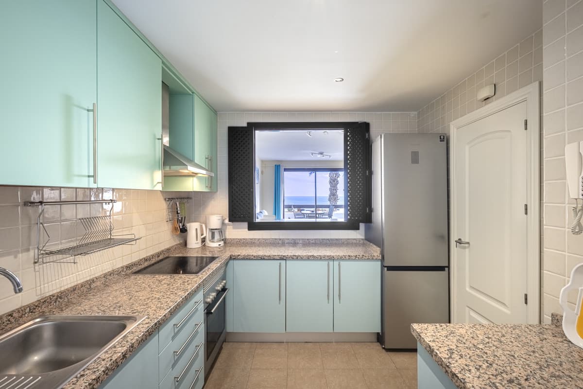 Middle Floor Apartment in La Alcaidesa — photo 10 of 10