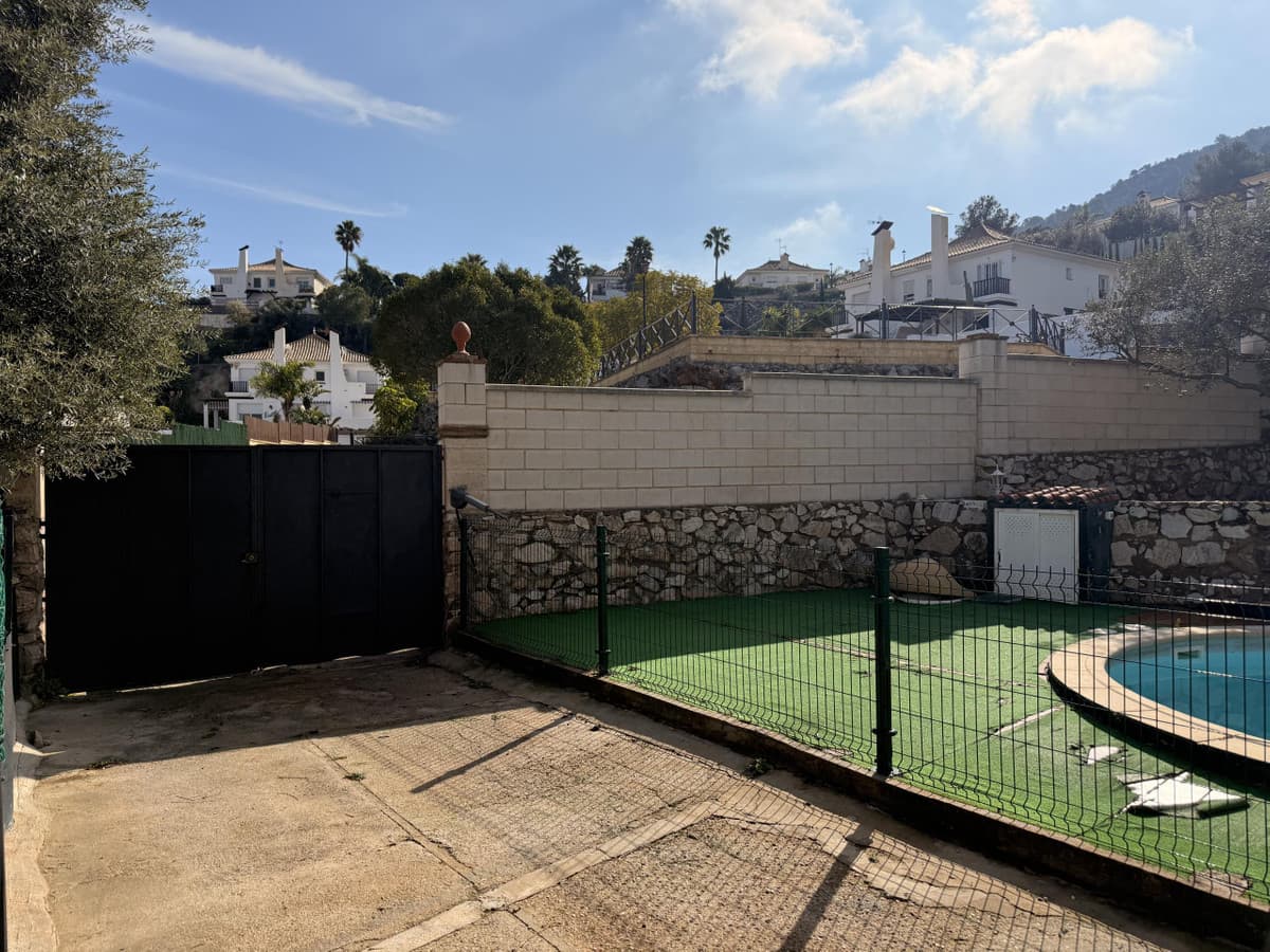 Detached Villa in Alhaurín de la Torre — photo 8 of 10