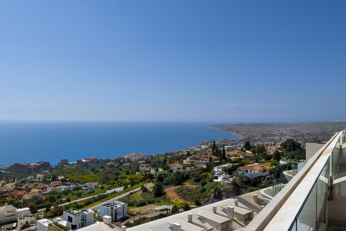 Penthouse in Benalmadena — photo 1 of 10