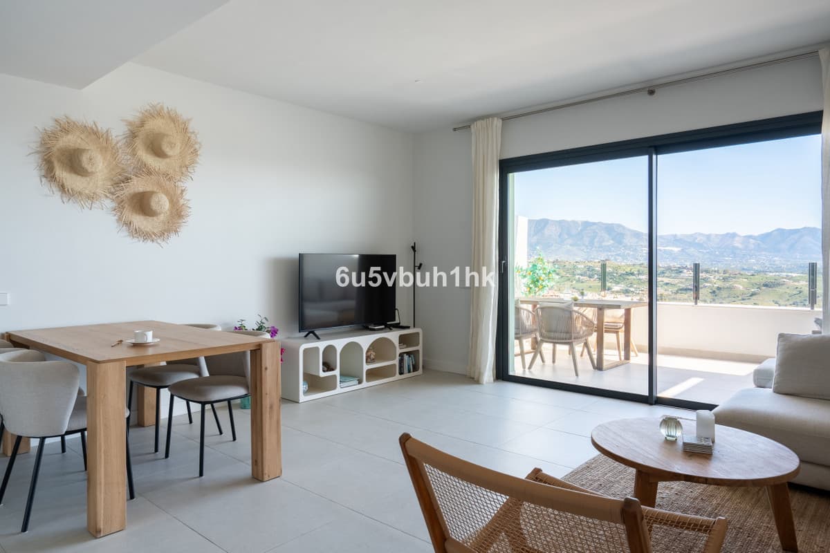 Middle Floor Apartment in Calanova Golf — photo 6 of 10