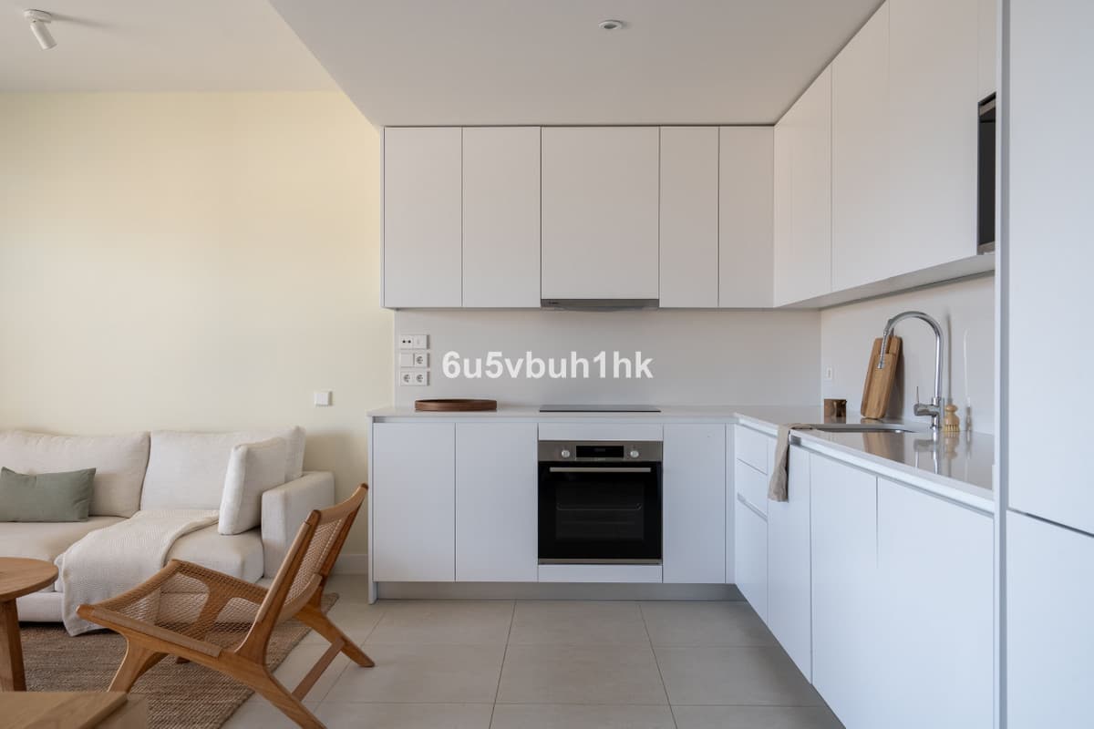 Middle Floor Apartment in Calanova Golf — photo 9 of 10