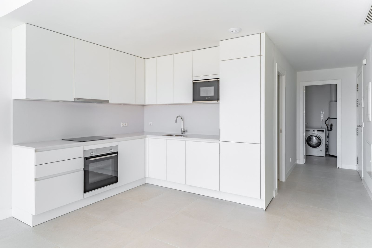 Middle Floor Apartment in La Cala de Mijas — photo 9 of 10
