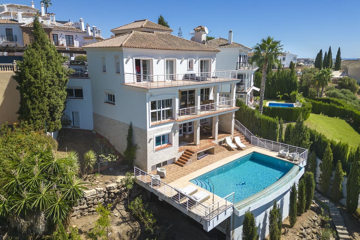 Detached Villa in Mijas — photo 1 of 10