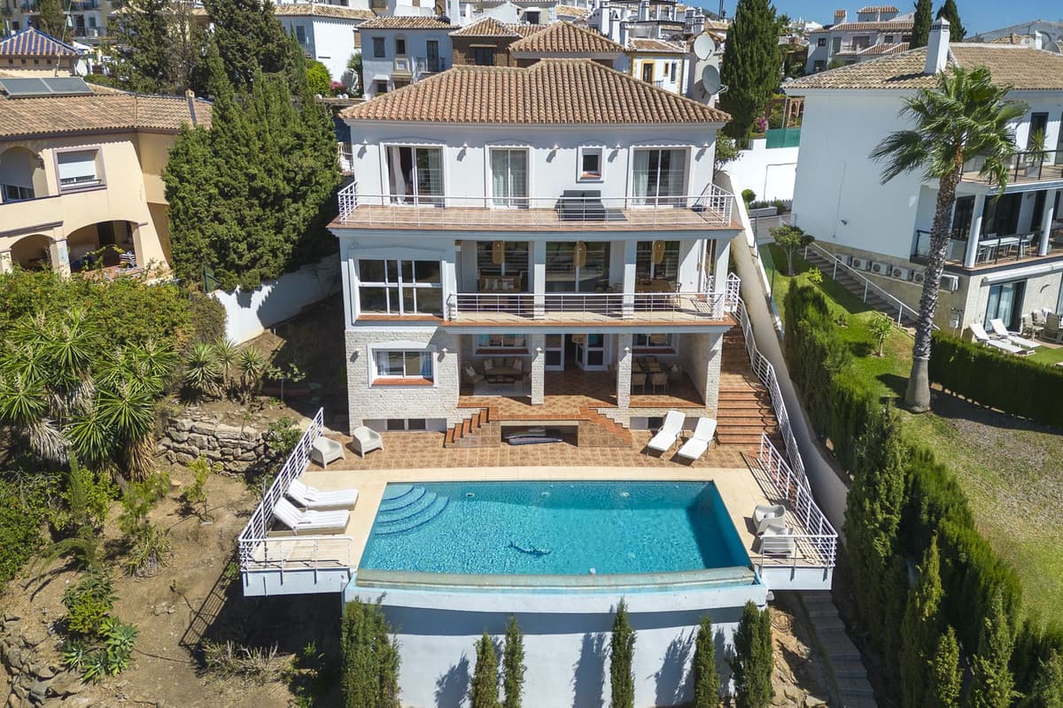 Detached Villa in Mijas — photo 2 of 10