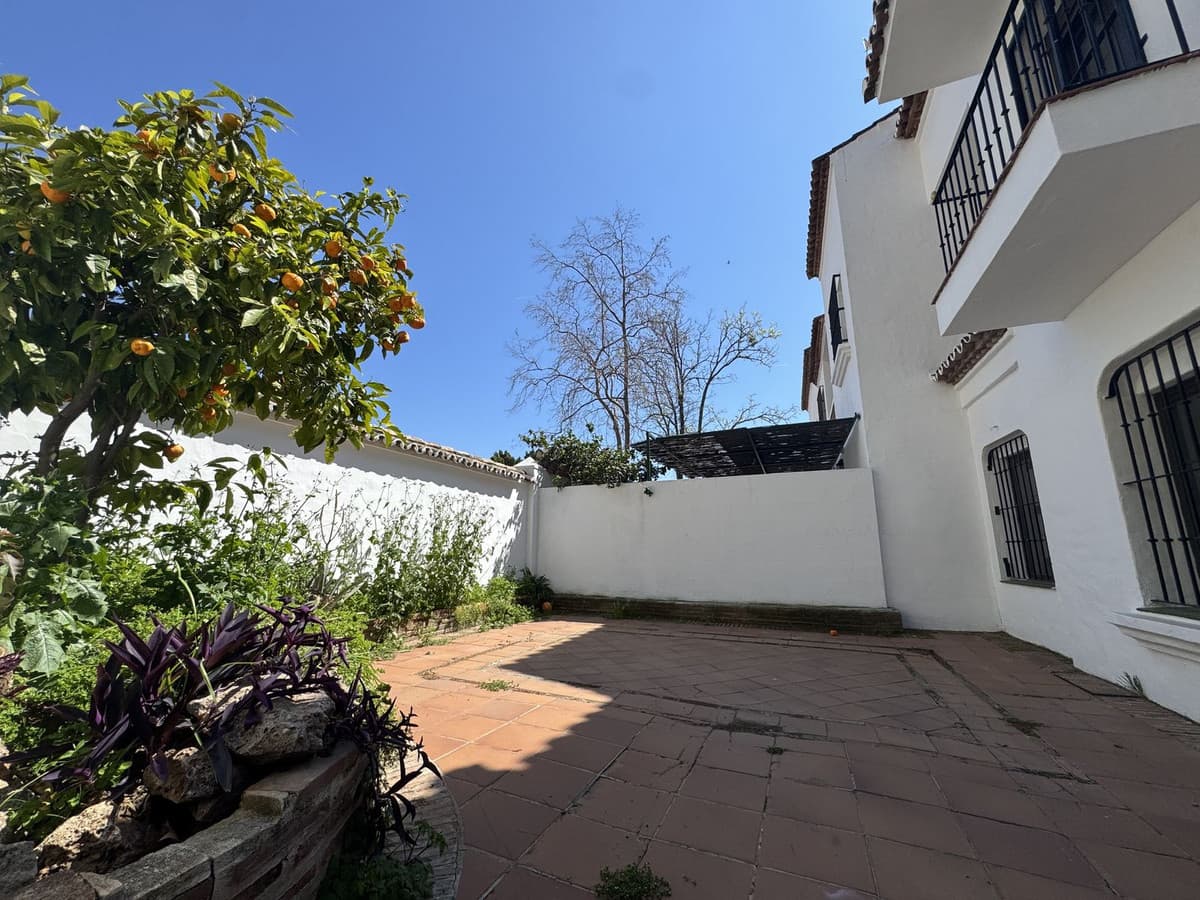Townhouse in Marbella — photo 9 of 10