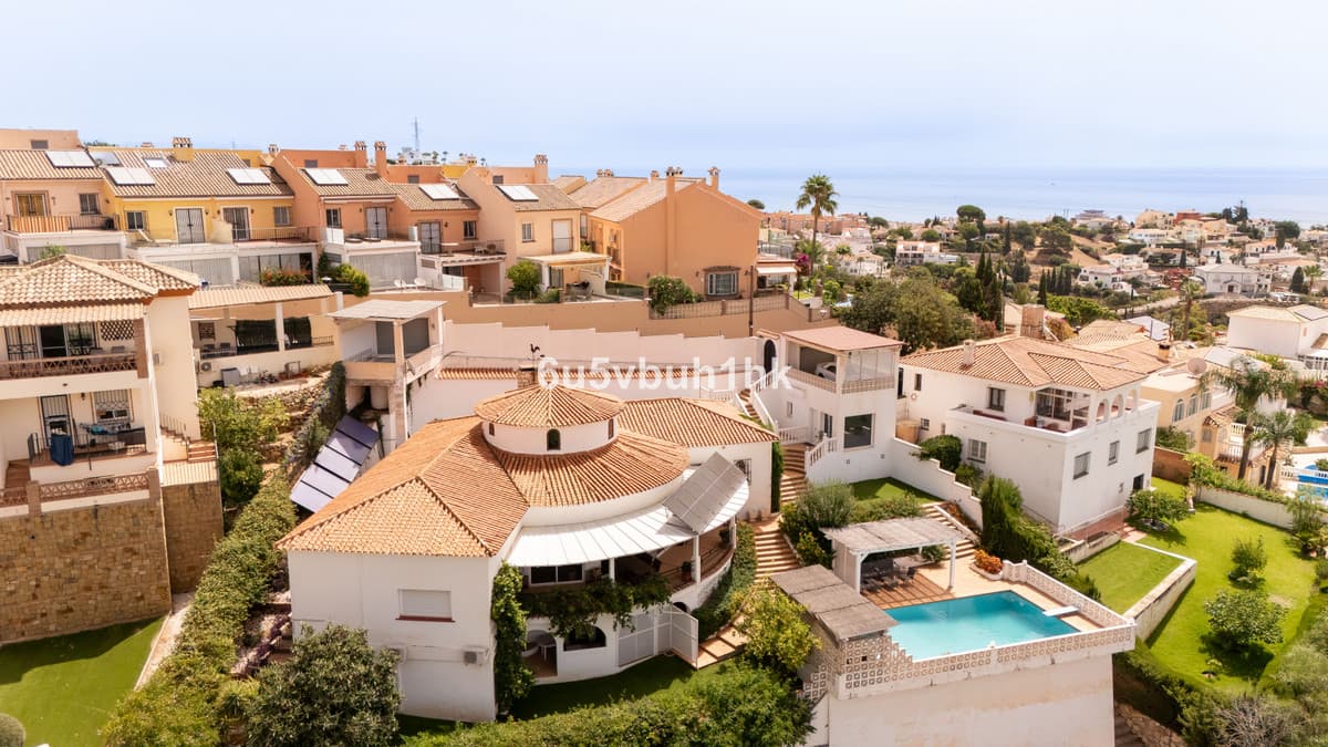 Detached Villa in Torreblanca — photo 1 of 10