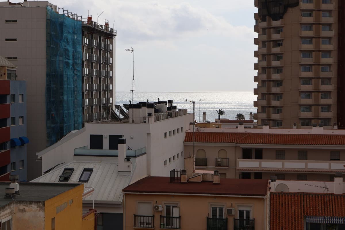 Middle Floor Apartment in Fuengirola — photo 2 of 10