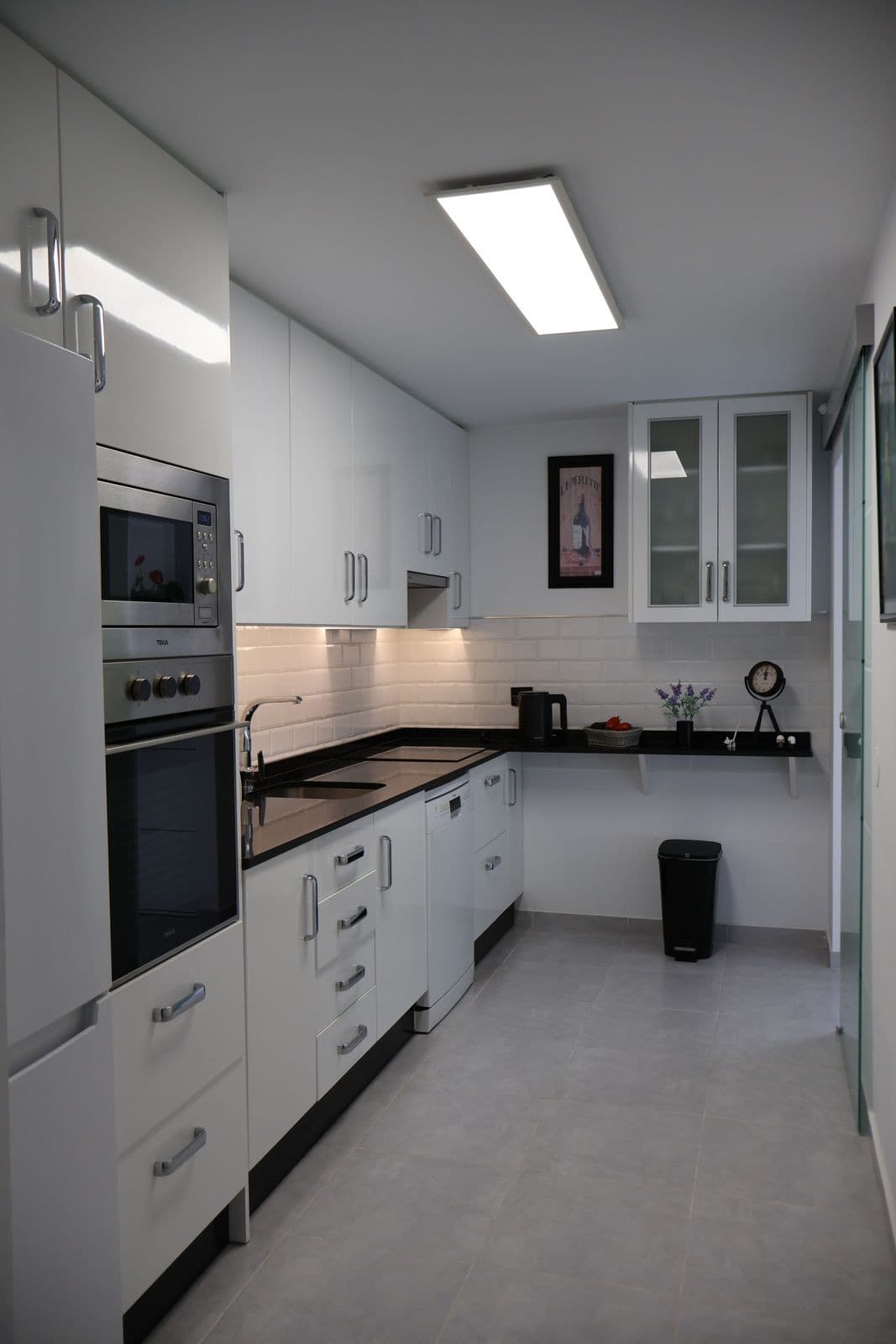Middle Floor Apartment in Fuengirola — photo 7 of 10