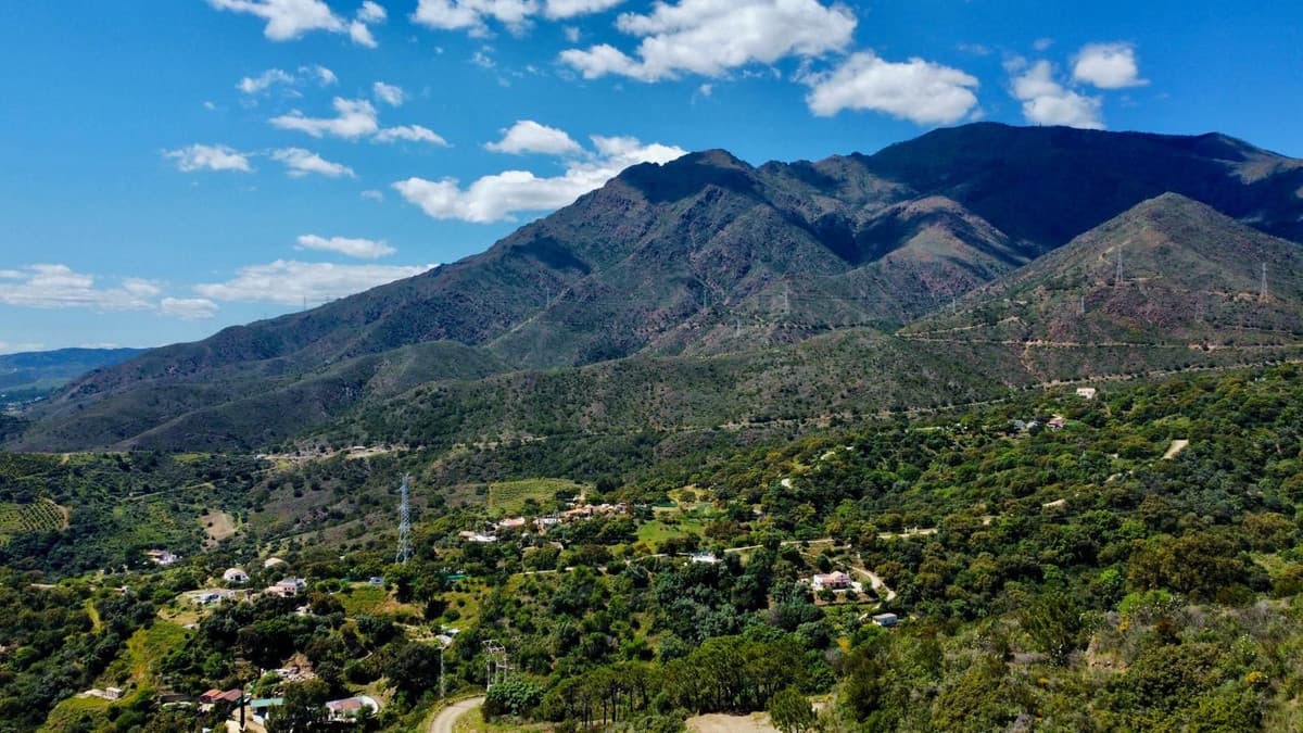 Land in Estepona — photo 4 of 6