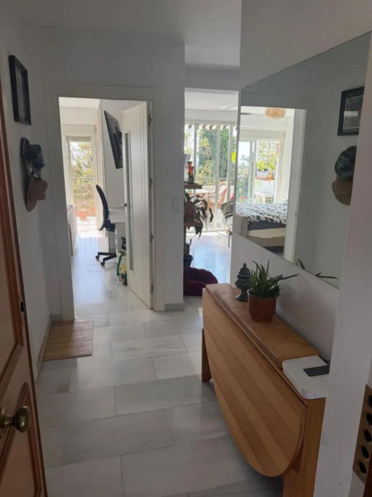 Middle Floor Apartment in Marbella — photo 7 of 10