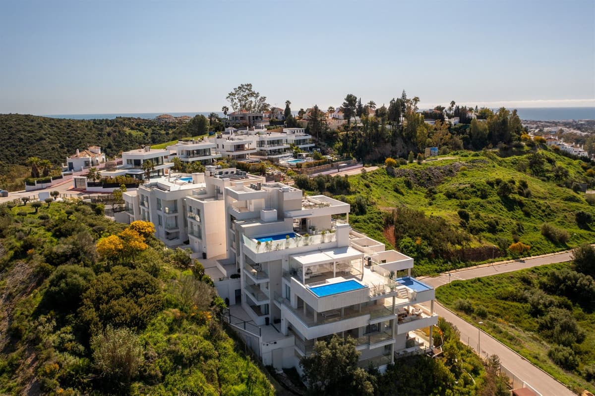 Penthouse in Nueva Andalucía — photo 4 of 10