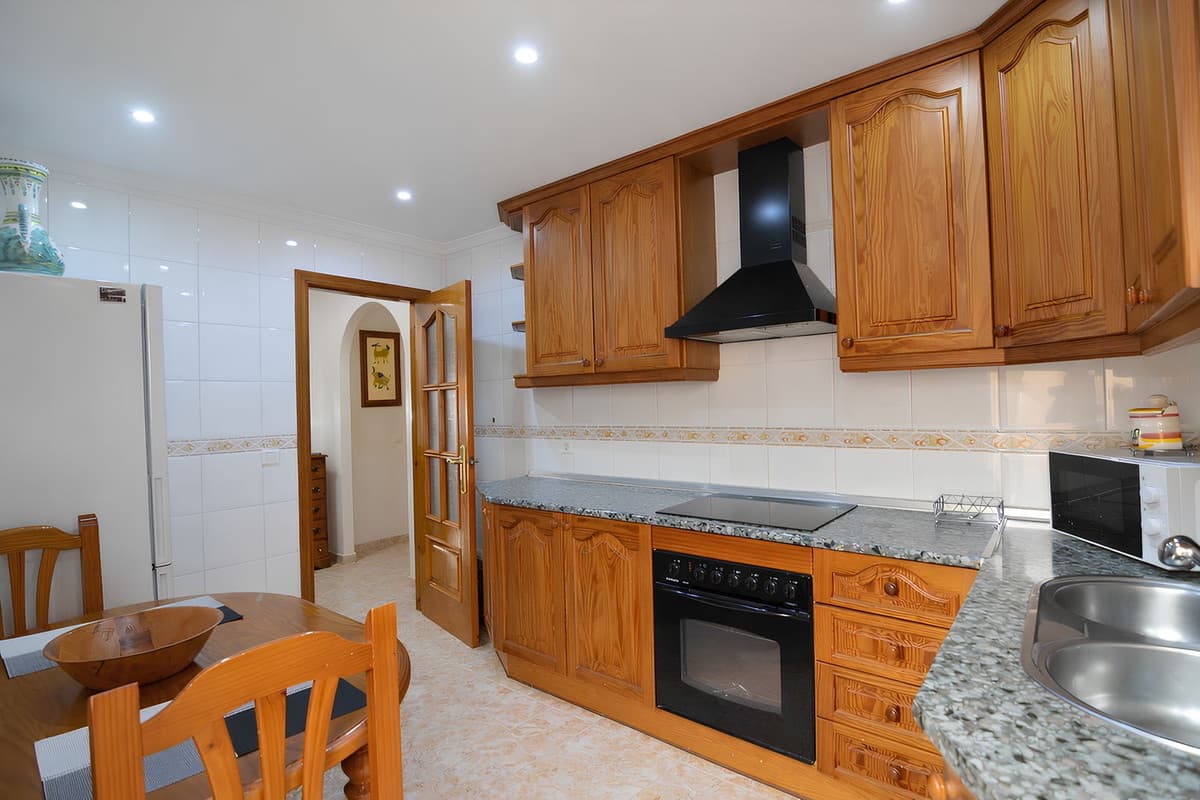 Middle Floor Apartment in Las Lagunas — photo 9 of 10