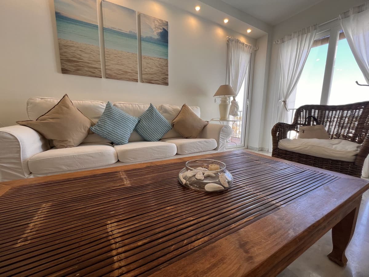 Penthouse Duplex in Estepona — photo 5 of 10