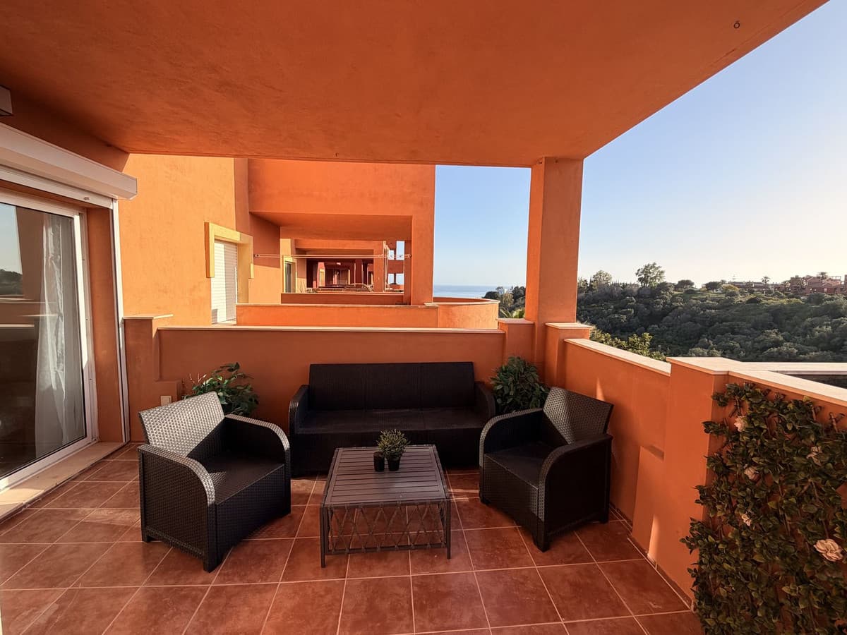 Middle Floor Apartment in Reserva de Marbella — photo 9 of 10