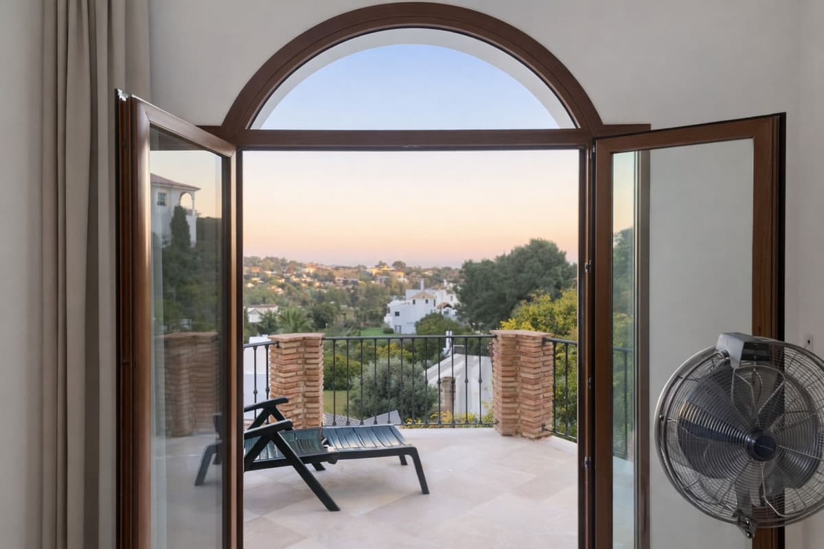 Detached Villa in Benahavís — photo 5 of 10