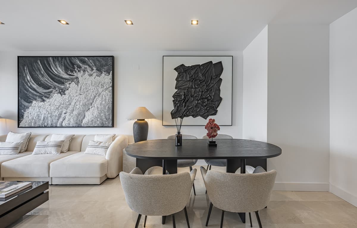 Middle Floor Apartment in The Golden Mile — photo 7 of 10